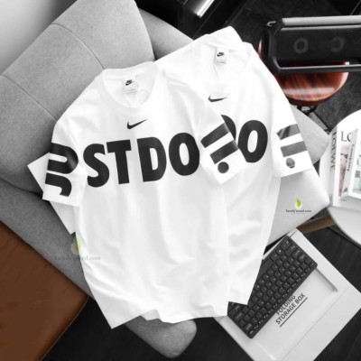 Drop-solder Sports t-shirt.